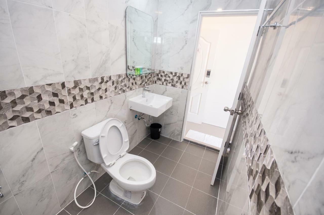 Ninaguesthouse Bangkok Zewnętrze zdjęcie